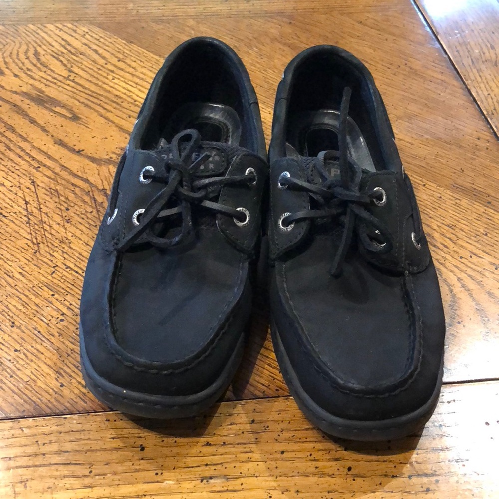 Black Sperry’s
